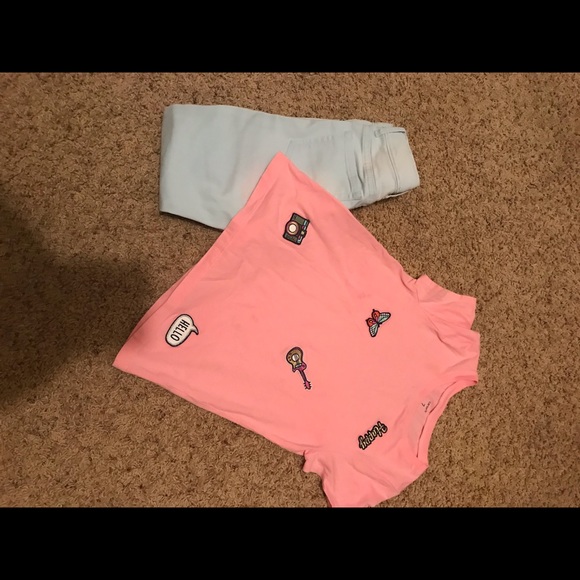 Girls jeans and shirt - Picture 2 of 2
